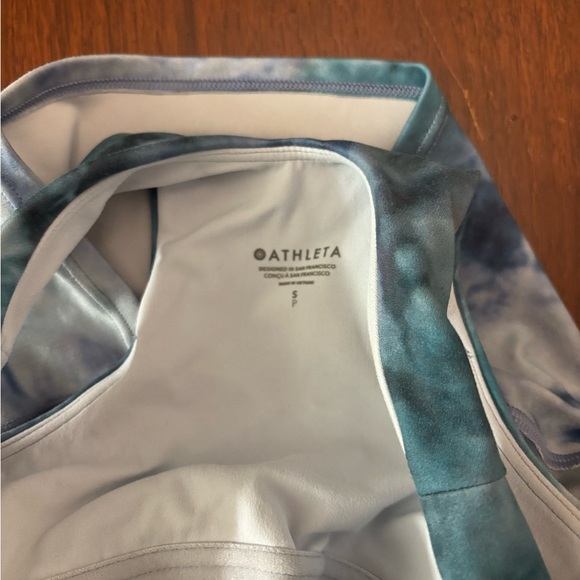 Athleta conscious crop - Picture 4 of 5